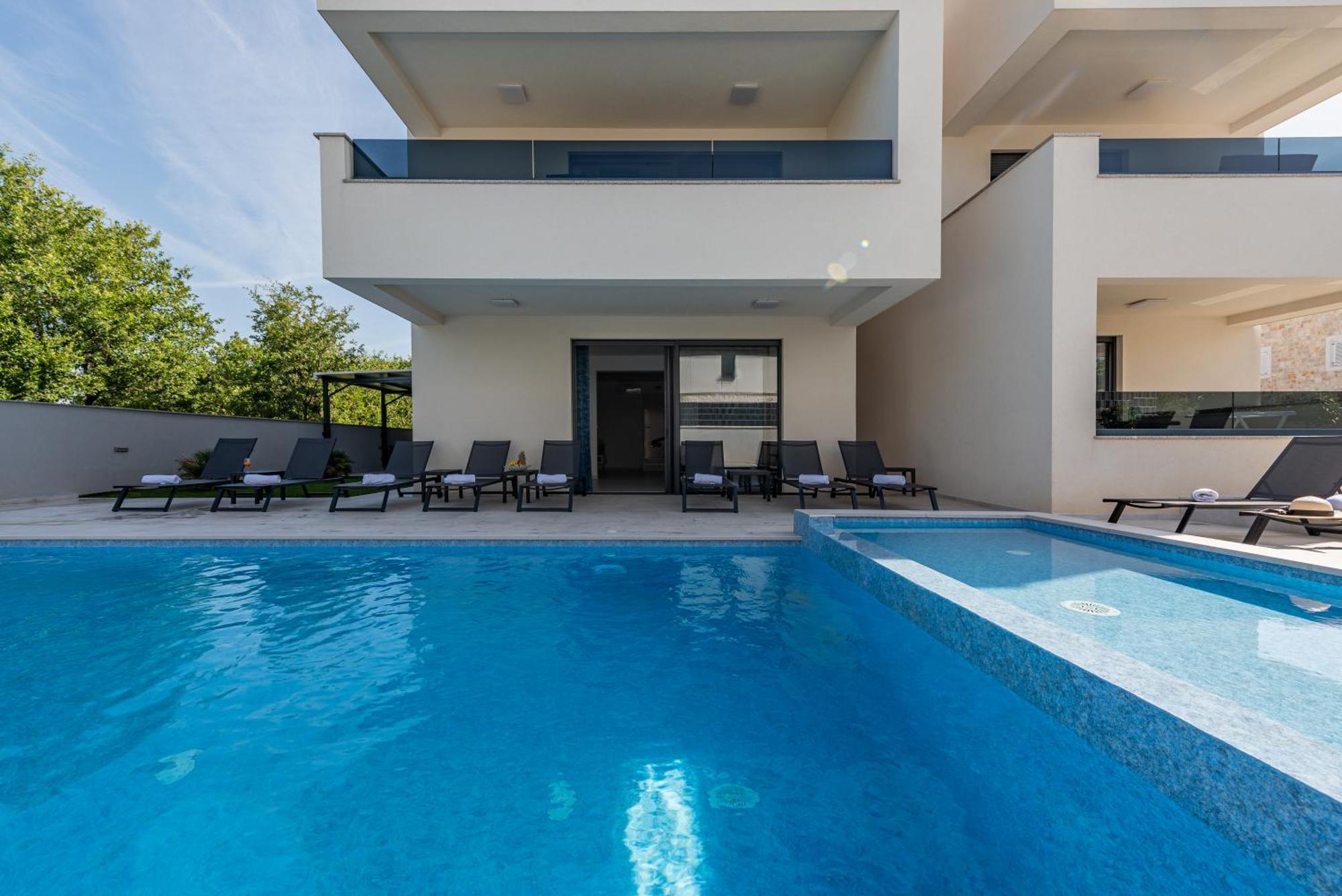 Apartments Menalo Elegance Затон Экстерьер фото