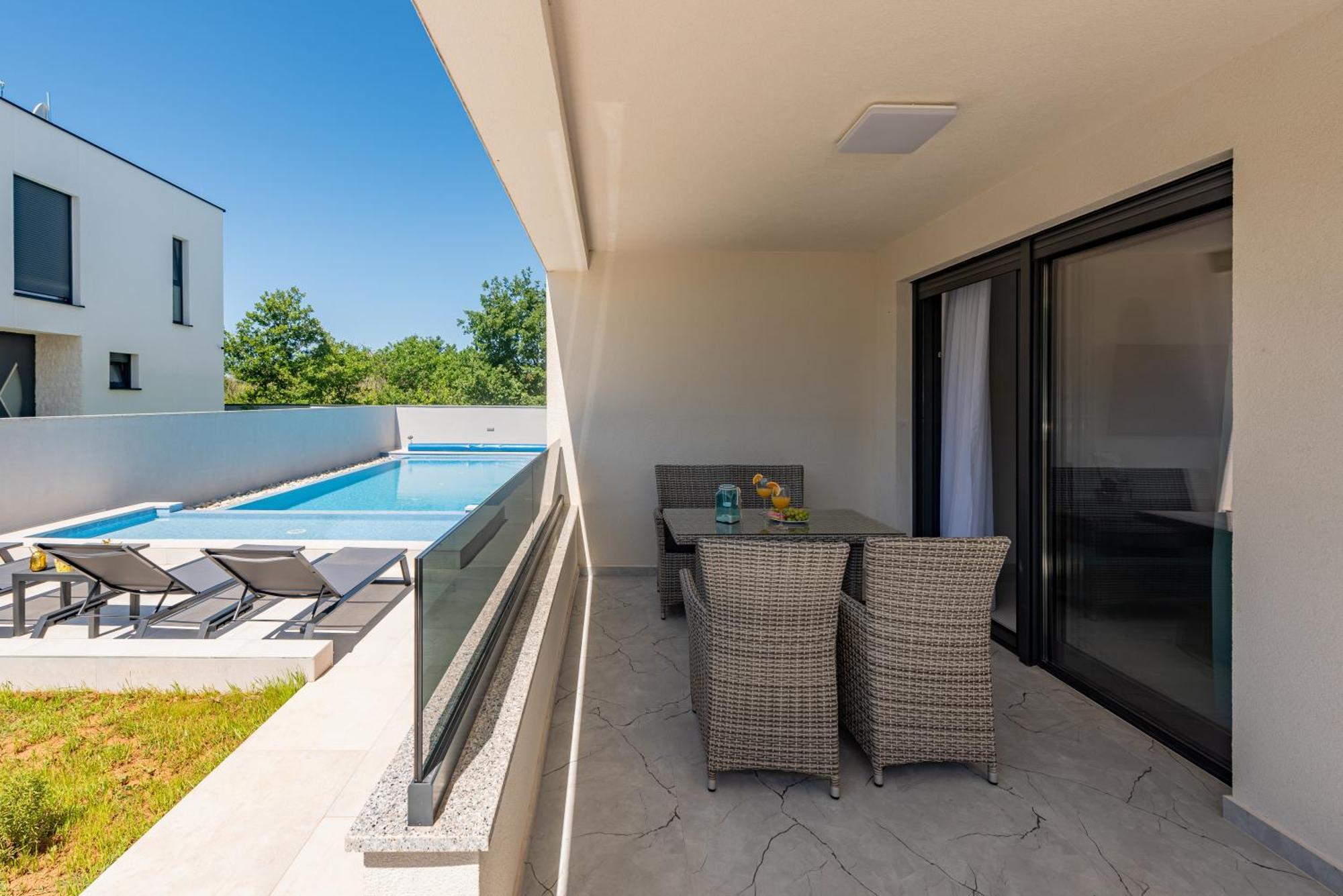 Apartments Menalo Elegance Затон Экстерьер фото